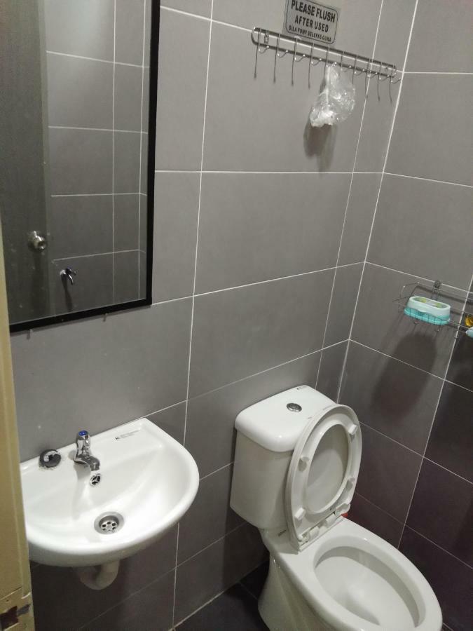 Z&M Homestay Jertih Dış mekan fotoğraf